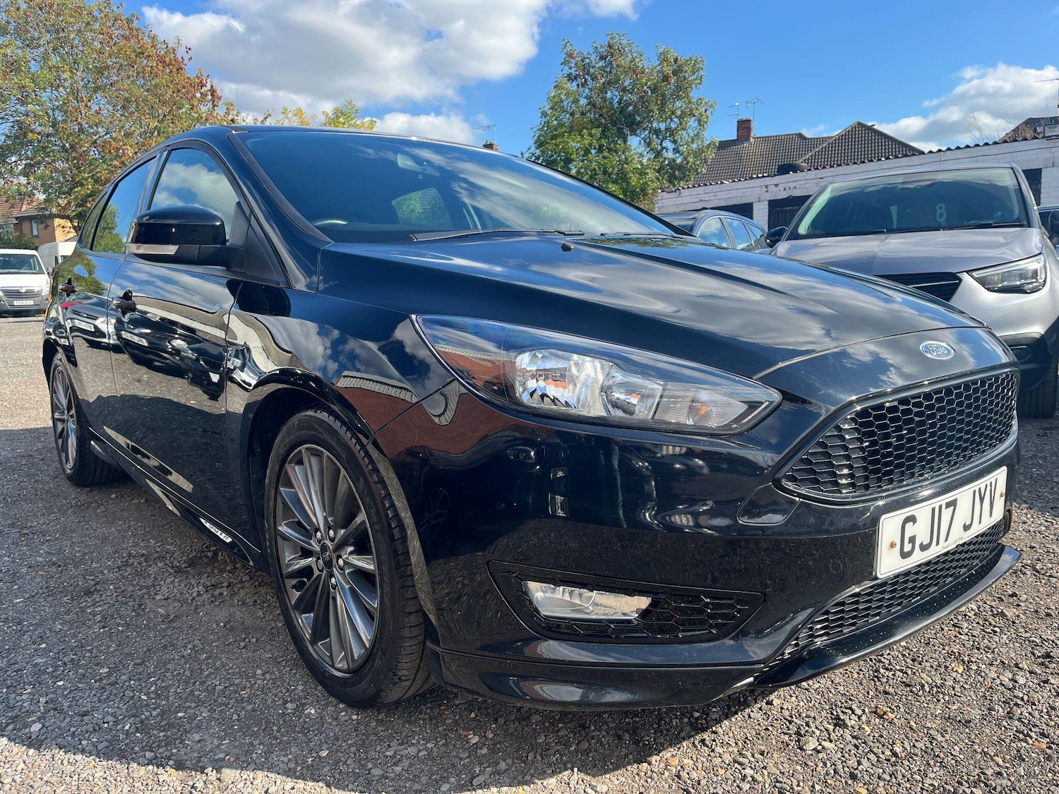Used Ford Focus 2017 for sale - 76121916: Photo 1