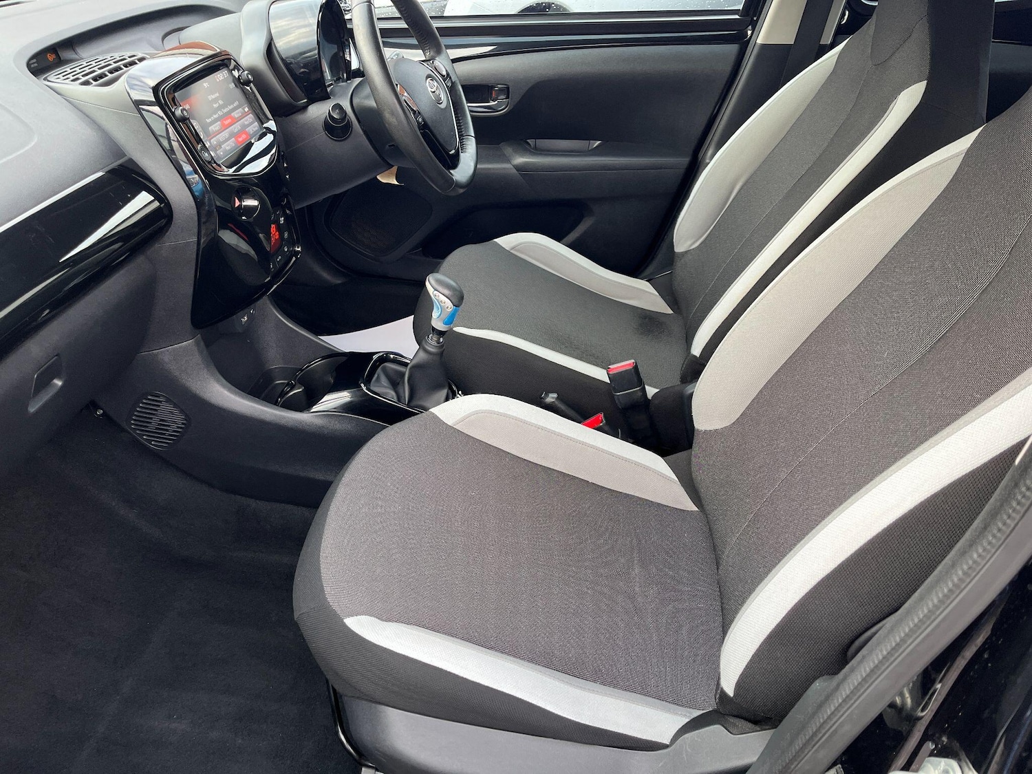 Used Toyota AYGO 2015 for sale - 77412080: Photo 14