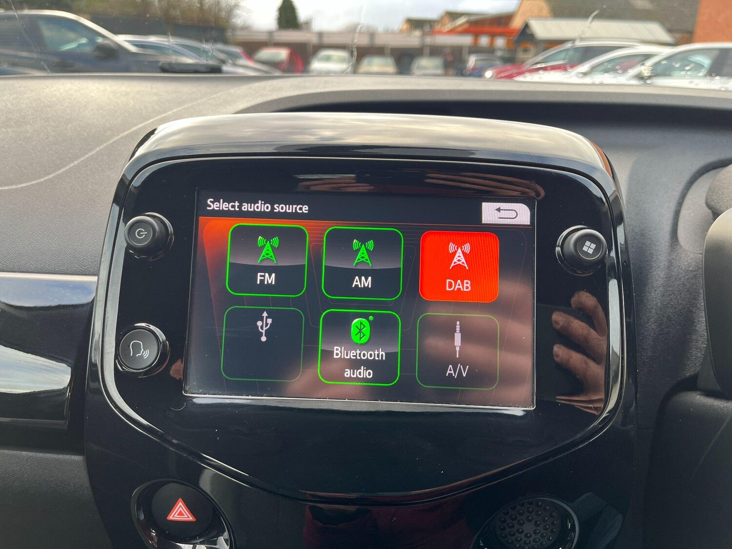 Used Toyota AYGO 2015 for sale - 77412080: Photo 27