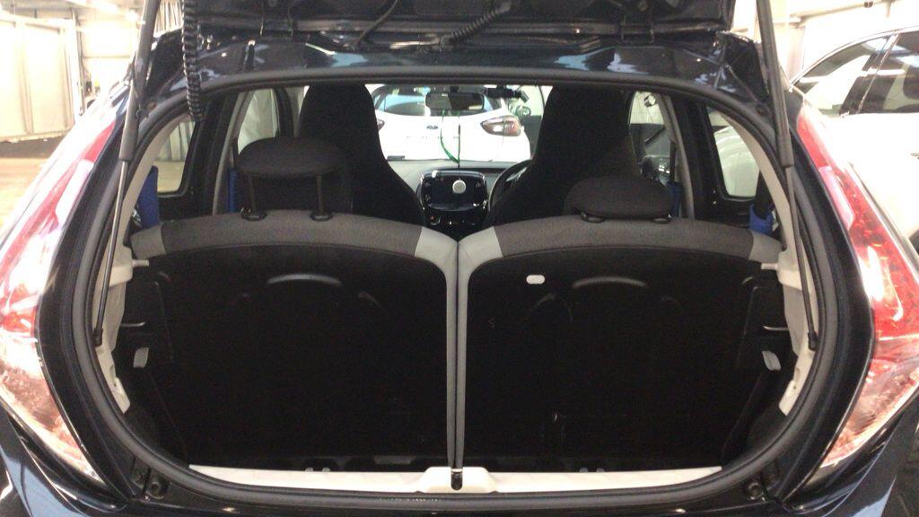 Used Toyota AYGO 2015 for sale - 77412080: Photo 9