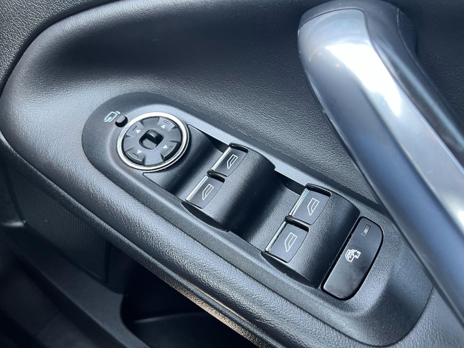 Used Ford Mondeo 2011 for sale - 76398689: Photo 25