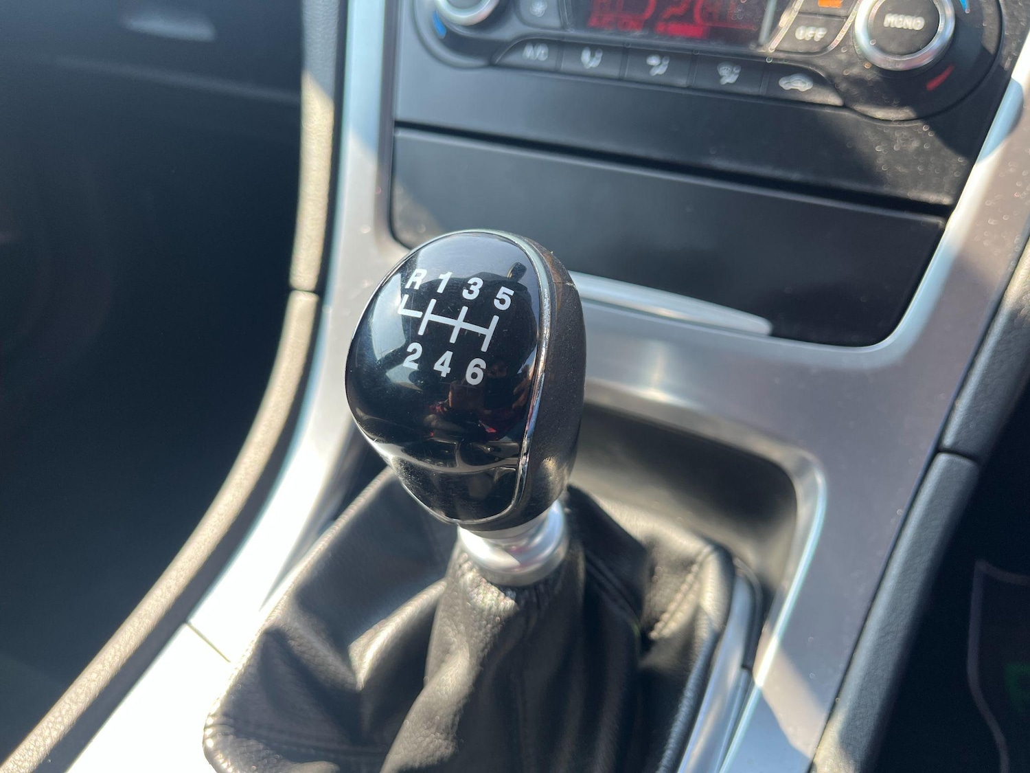 Used Ford Mondeo 2011 for sale - 76398689: Photo 27