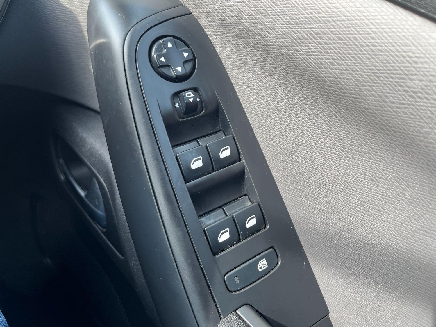 Used Citroen Grand C4 Picasso 2017 for sale - 77969740: Photo 20