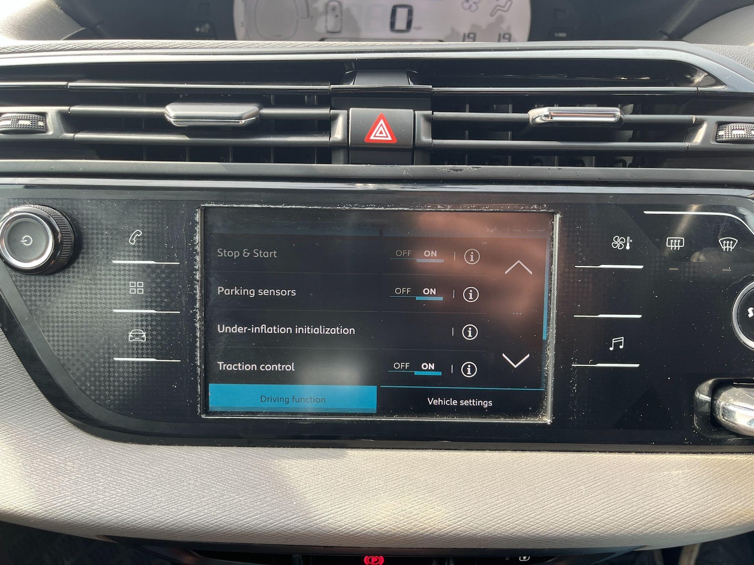 Used Citroen Grand C4 Picasso 2017 for sale - 77969740: Photo 27