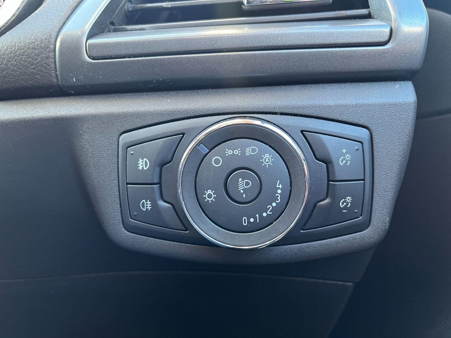 Used Ford Mondeo 2016 for sale - 77752828: Photo 18