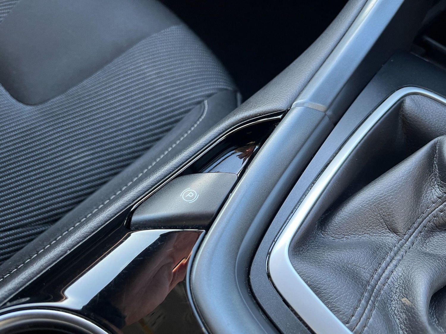 Used Ford Mondeo 2016 for sale - 77752828: Photo 33