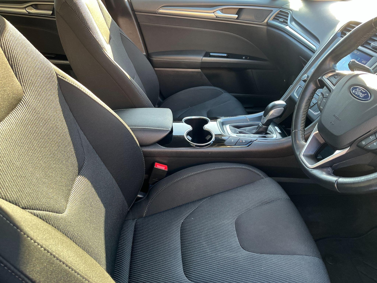 Used Ford Mondeo 2016 for sale - 77752828: Photo 8