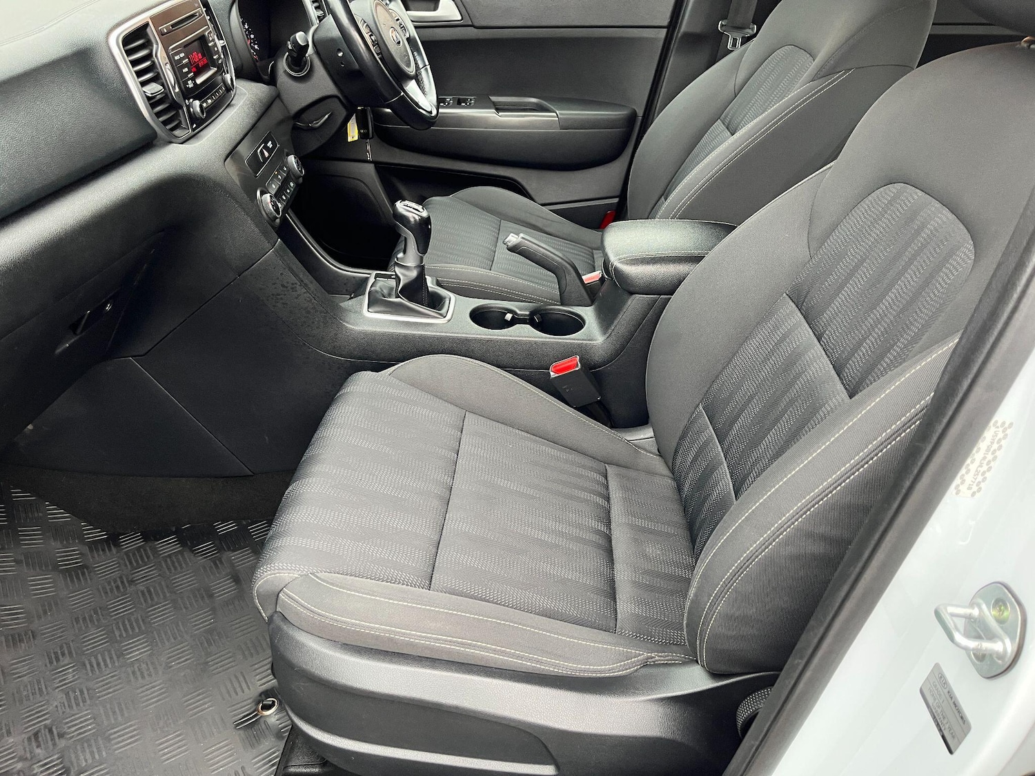 Used Kia Sportage 2017 for sale - 76021018: Photo 15