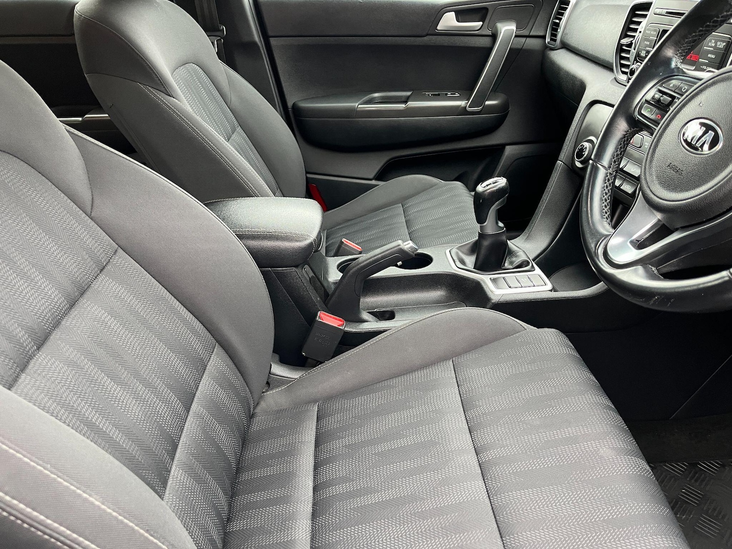 Used Kia Sportage 2017 for sale - 76021018: Photo 9