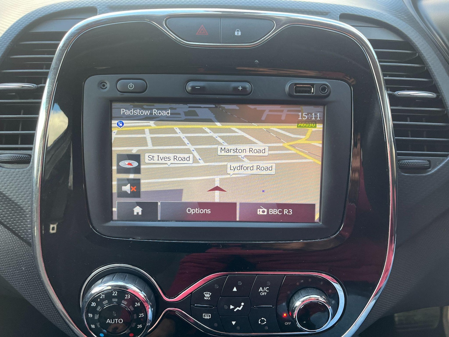 Used Renault Captur 2015 for sale - 76398469: Photo 23