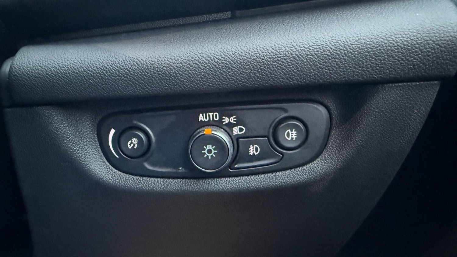 Used Vauxhall Insignia 2017 for sale - 77120750: Photo 20