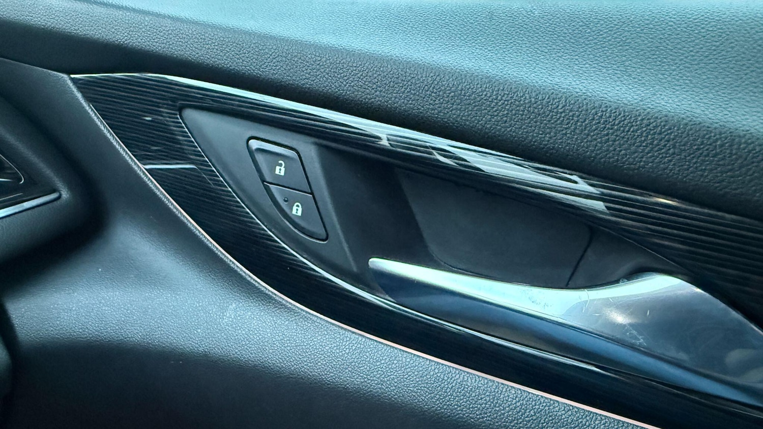 Used Vauxhall Insignia 2017 for sale - 77120750: Photo 21