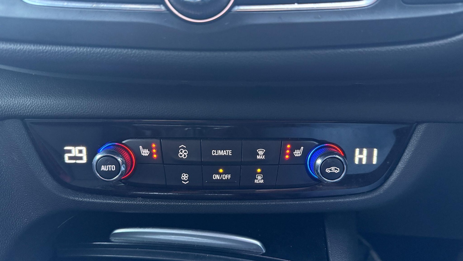 Used Vauxhall Insignia 2017 for sale - 77120750: Photo 28