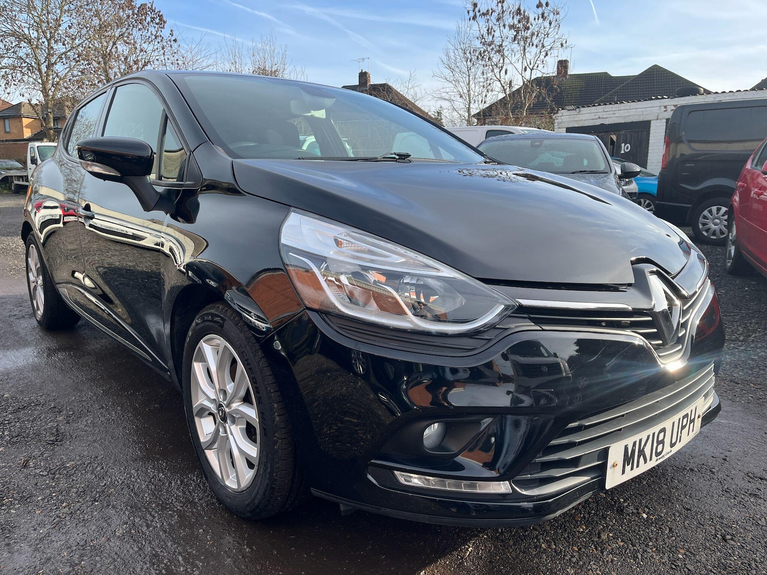 Used Renault Clio 2018 for sale - 77202514: Photo 1