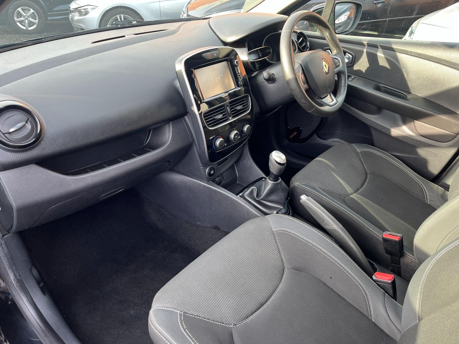 Used Renault Clio 2018 for sale - 77202514: Photo 18