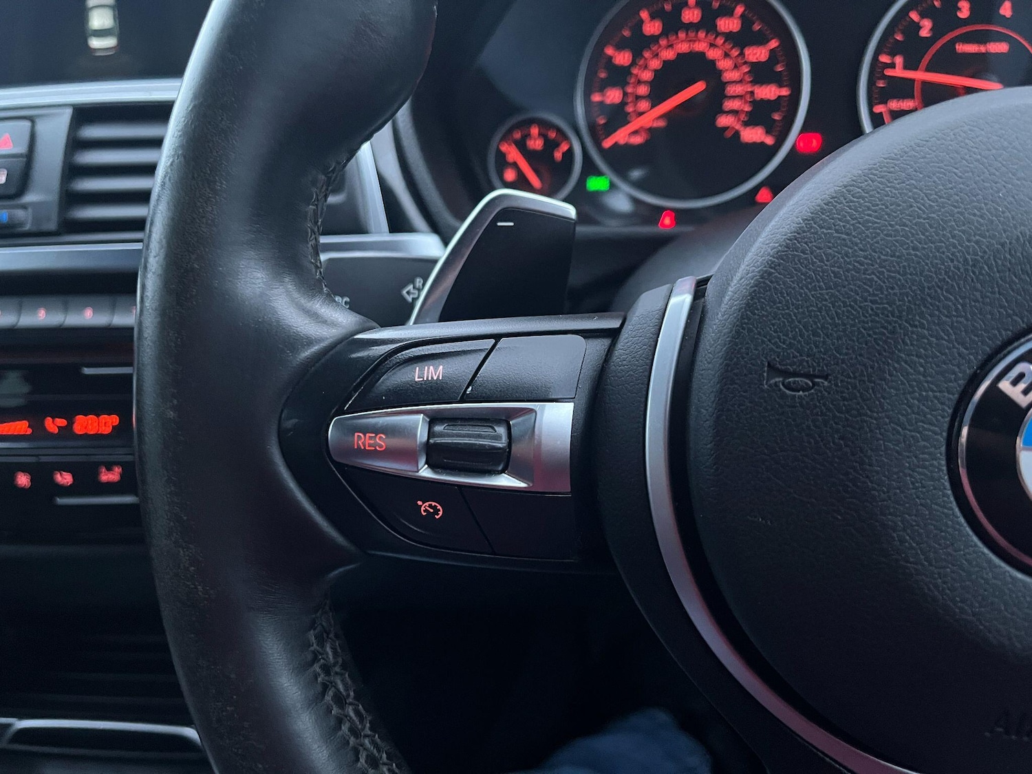 Used BMW 3 Series 2019 for sale - 77290736: Photo 23