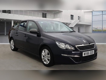 Used Peugeot 308 2017 for sale - 75915927: Photo