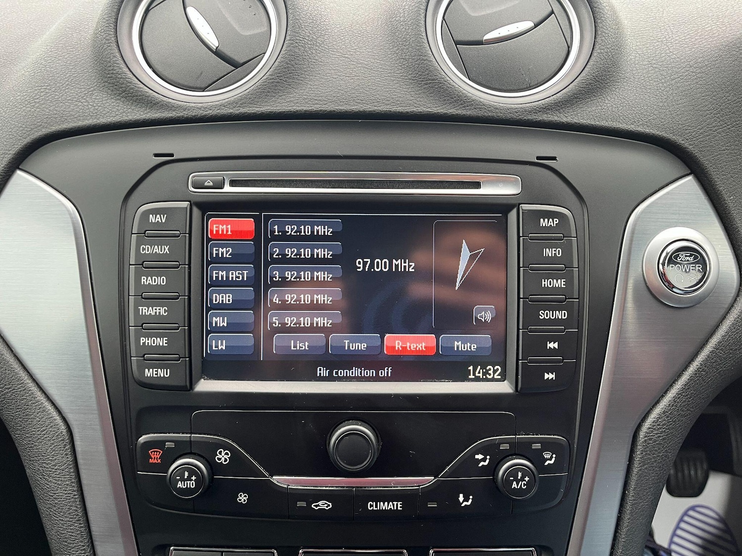 Used Ford Mondeo 2014 for sale - 76995994: Photo 25