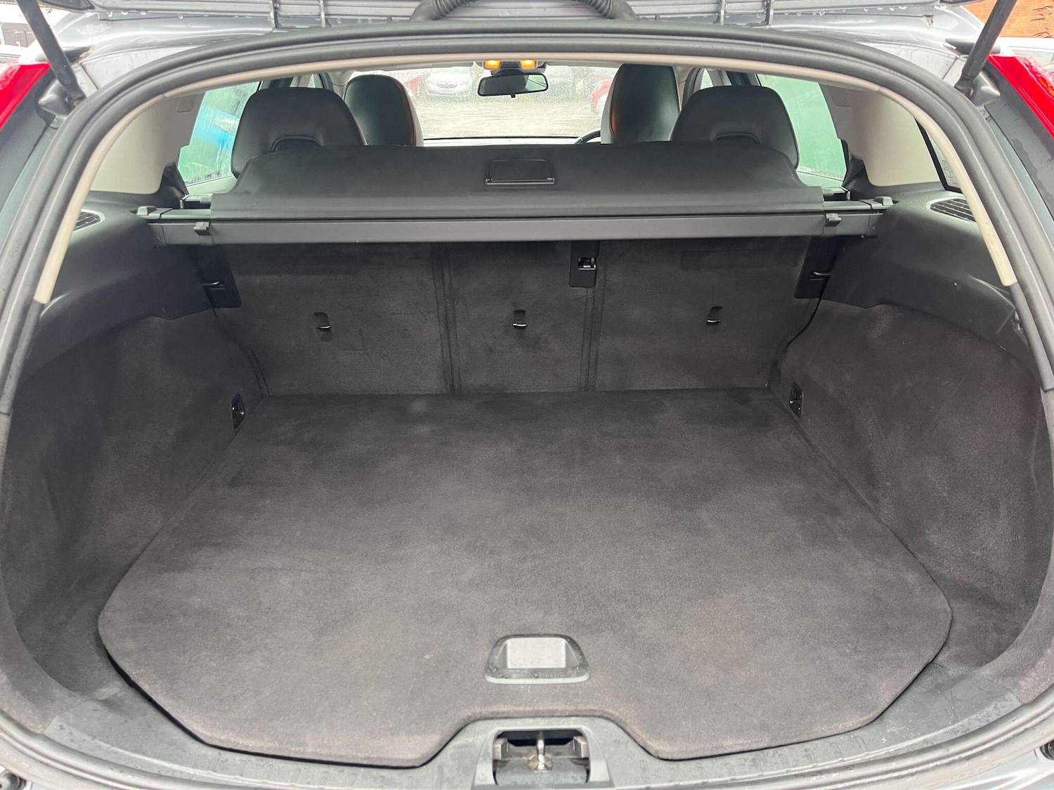 Used Volvo V60 2017 for sale - 77646976: Photo 14