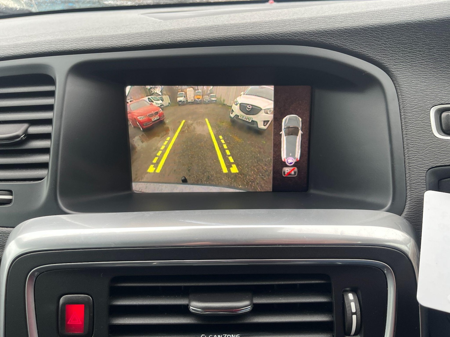 Used Volvo V60 2017 for sale - 77646976: Photo 29