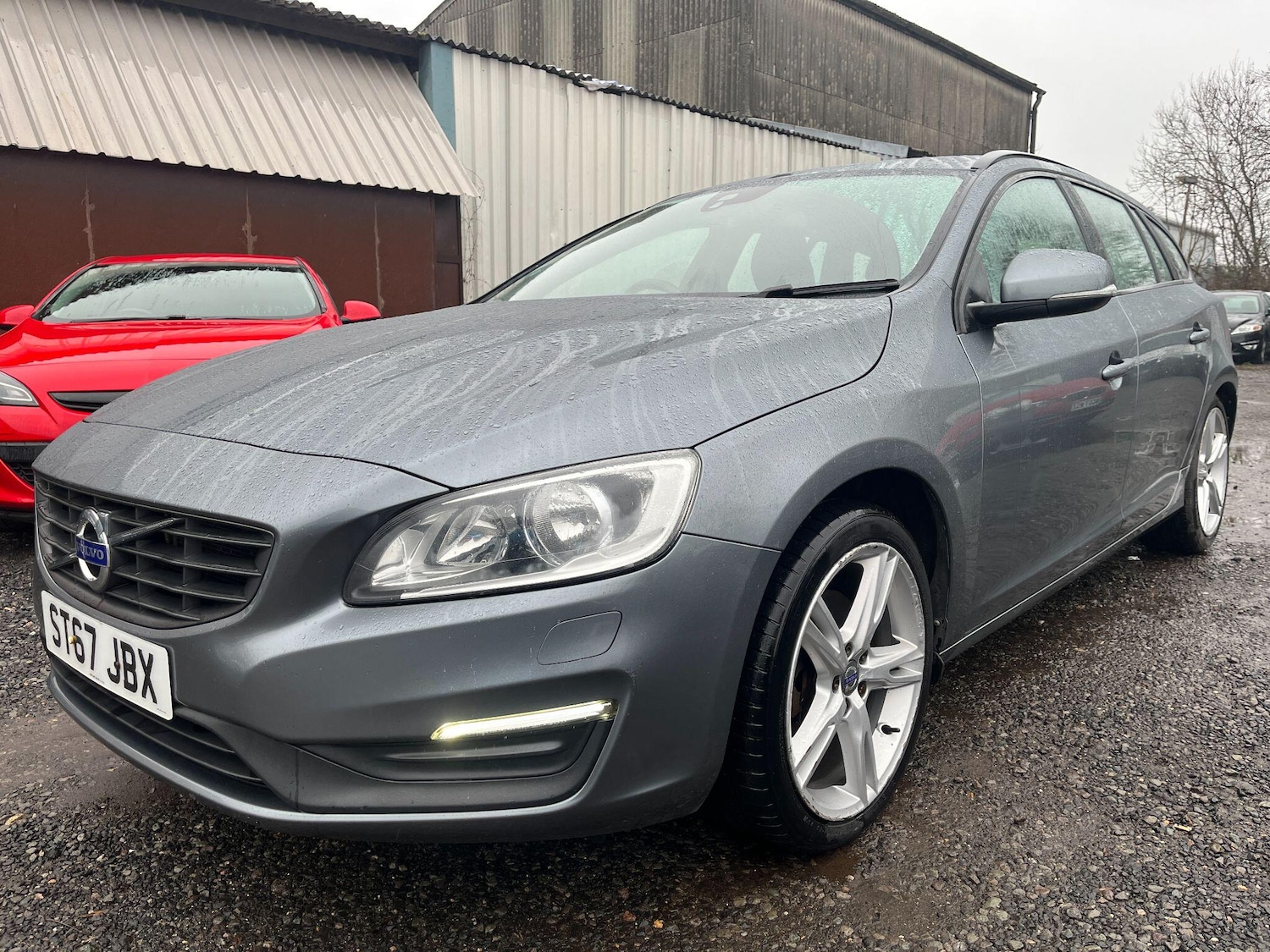 Used Volvo V60 2017 for sale - 77646976: Photo 5
