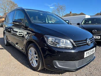 Used Volkswagen Touran 2013 for sale - 76991029: Photo