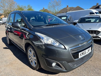 Used Peugeot 5008 2016 for sale - 78374840: Photo