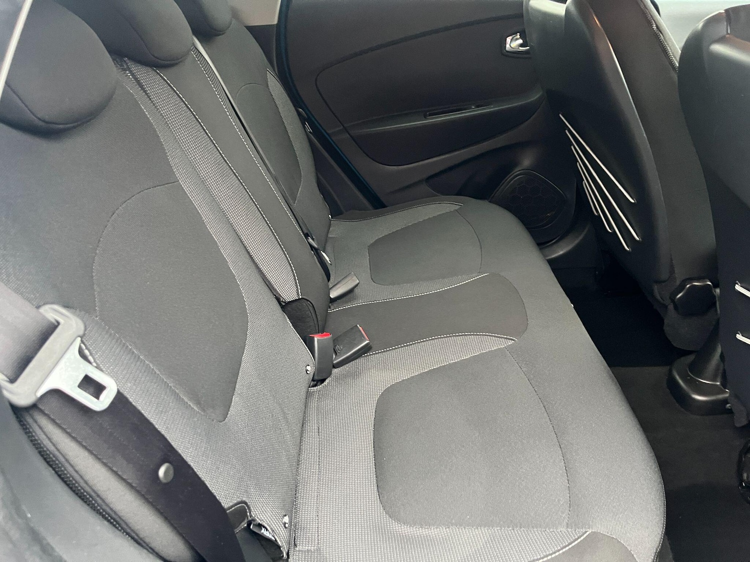 Used Renault Captur 2015 for sale - 77279236: Photo 13