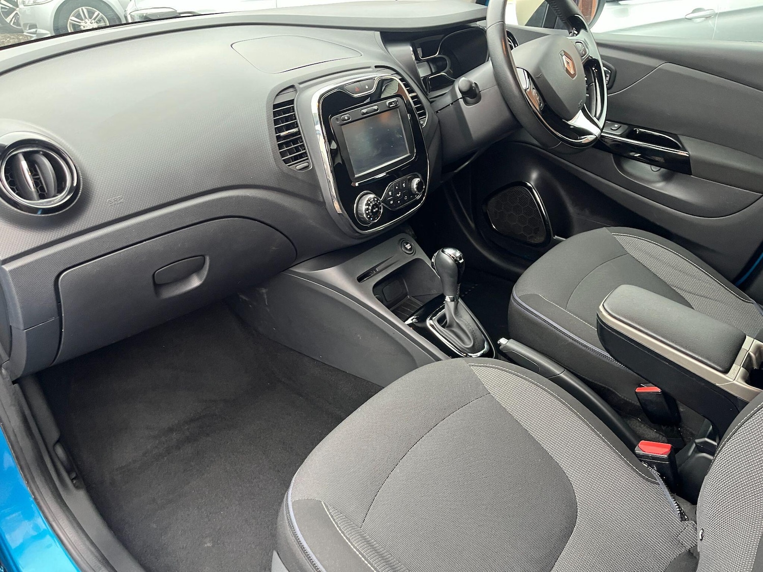 Used Renault Captur 2015 for sale - 77279236: Photo 18