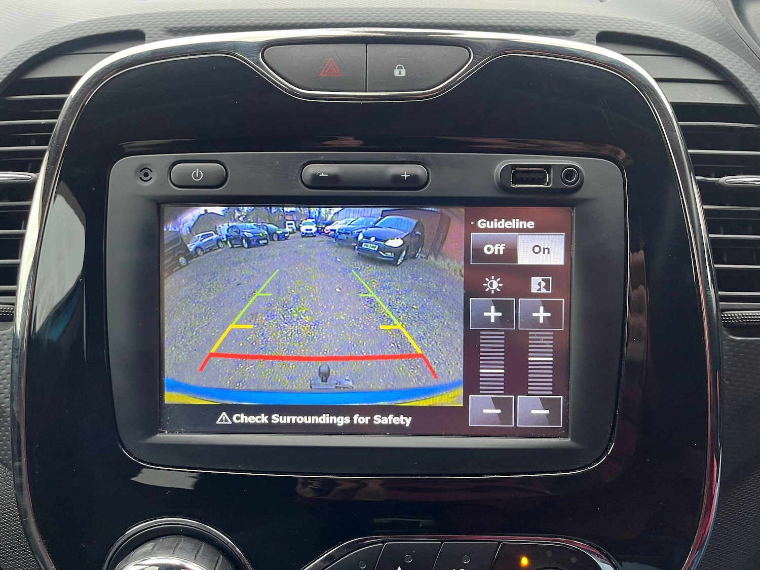 Used Renault Captur 2015 for sale - 77279236: Photo 24