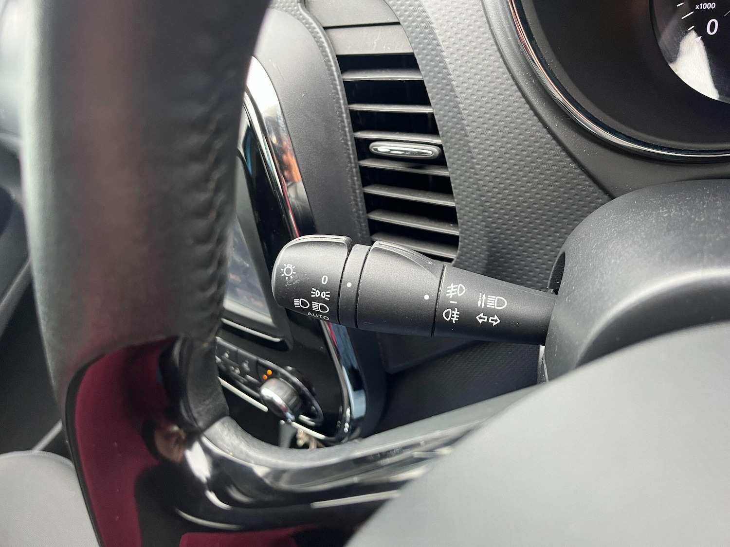 Used Renault Captur 2015 for sale - 77279236: Photo 26