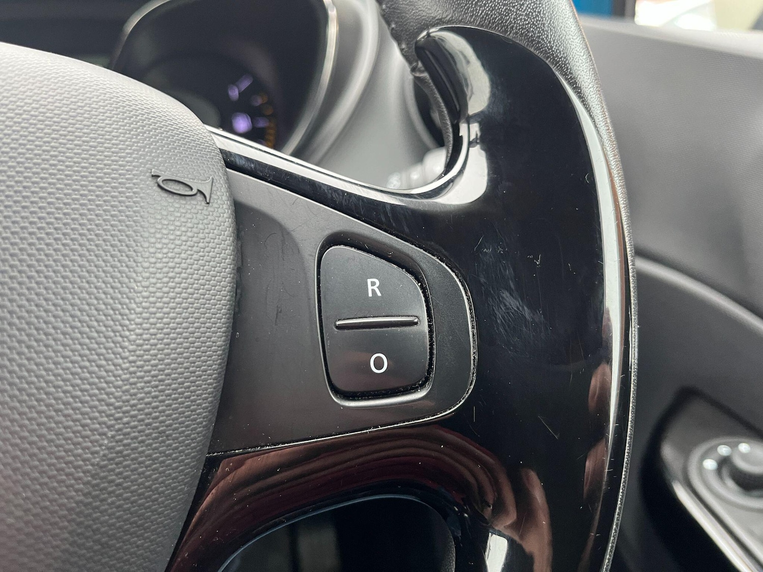 Used Renault Captur 2015 for sale - 77279236: Photo 28