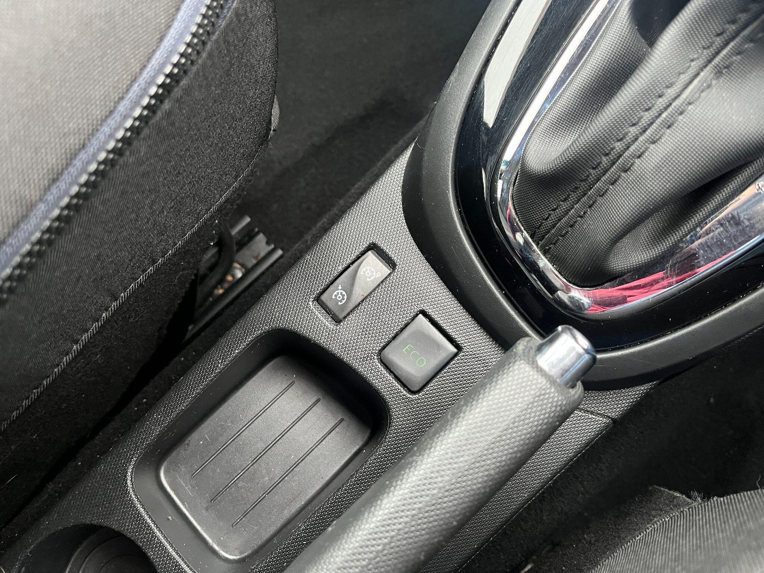 Used Renault Captur 2015 for sale - 77279236: Photo 32