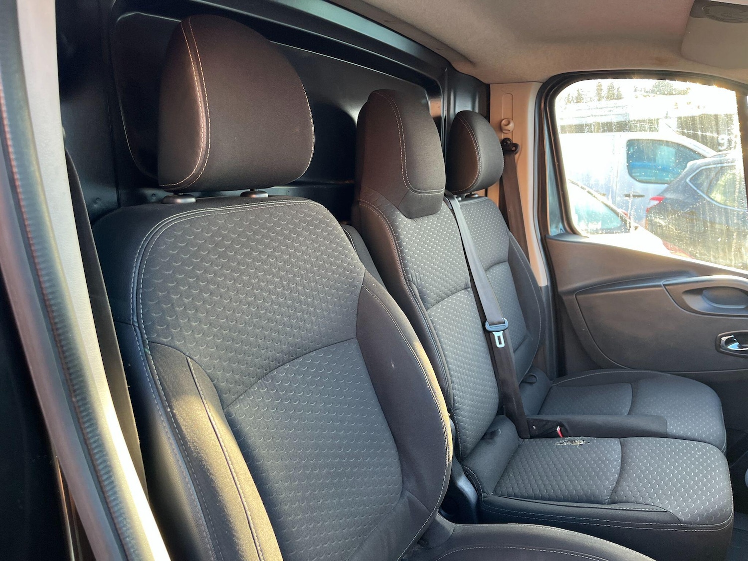 Used Vauxhall Vivaro 2017 for sale - 76801816: Photo 8