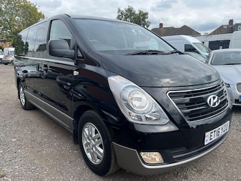 2016 (16) - 2.5 CRDi SE 5dr Auto