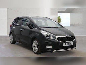 Used Kia Carens 2018 for sale - 79336588: Photo