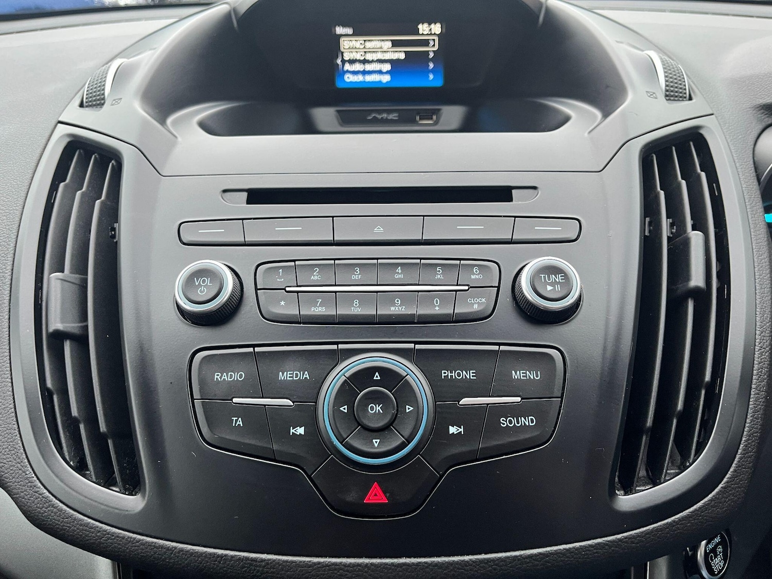 Used Ford Kuga 2018 for sale - 76781430: Photo 28