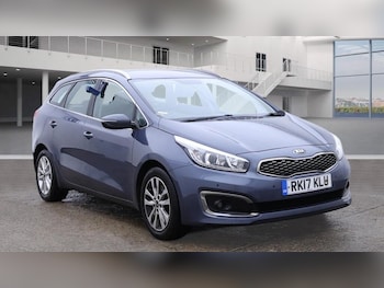 Used Kia Ceed 2017 for sale - 76964793: Photo