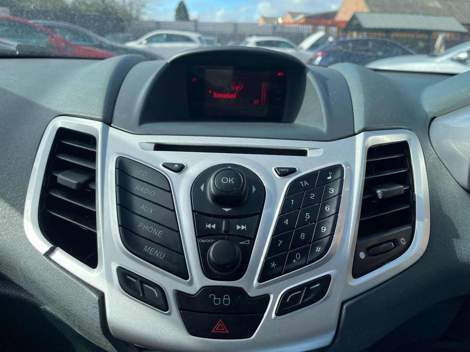 Used Ford Fiesta 2010 for sale - 77824920: Photo 18