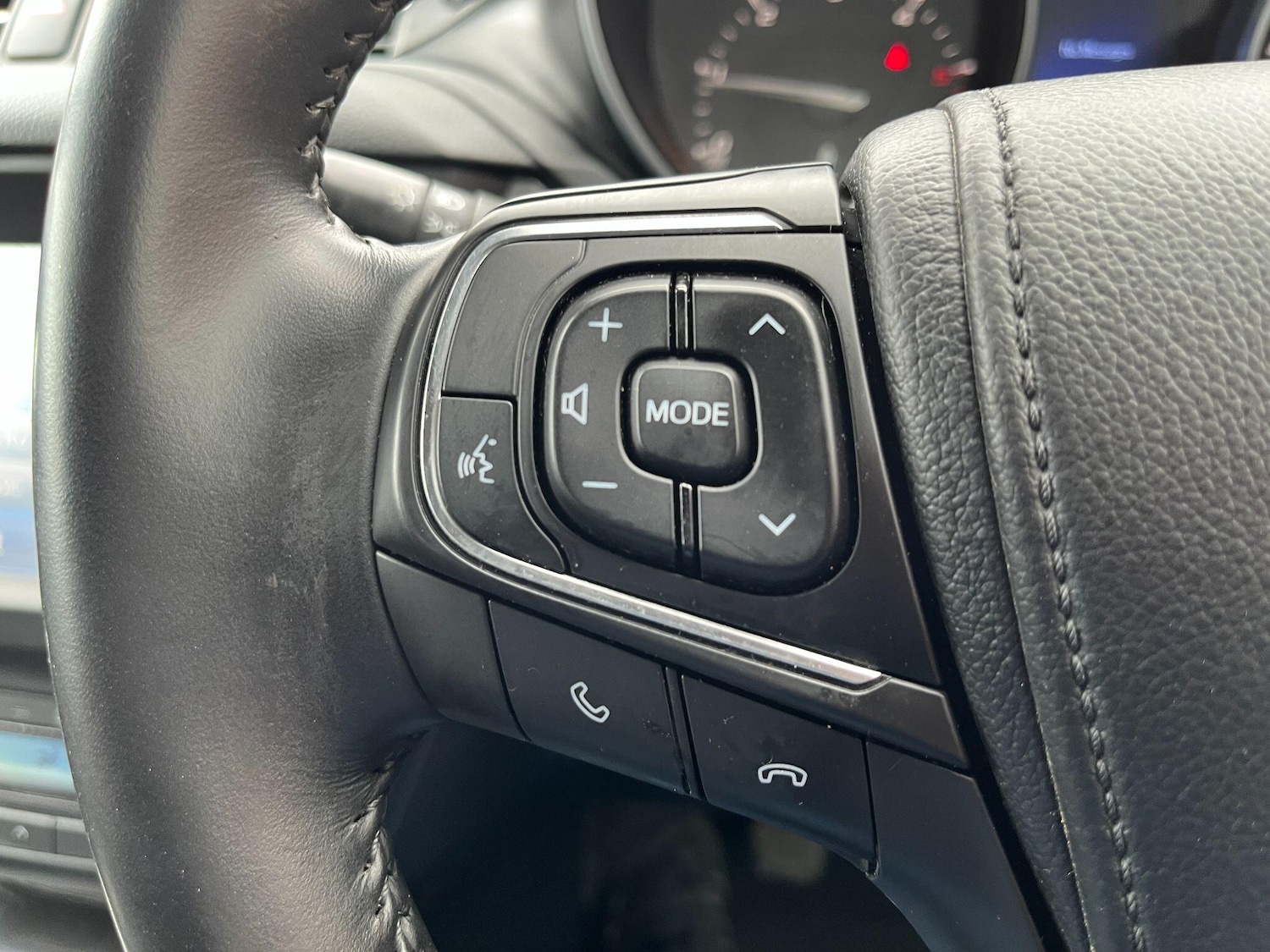 Used Toyota Avensis 2016 for sale - 75915871: Photo 18