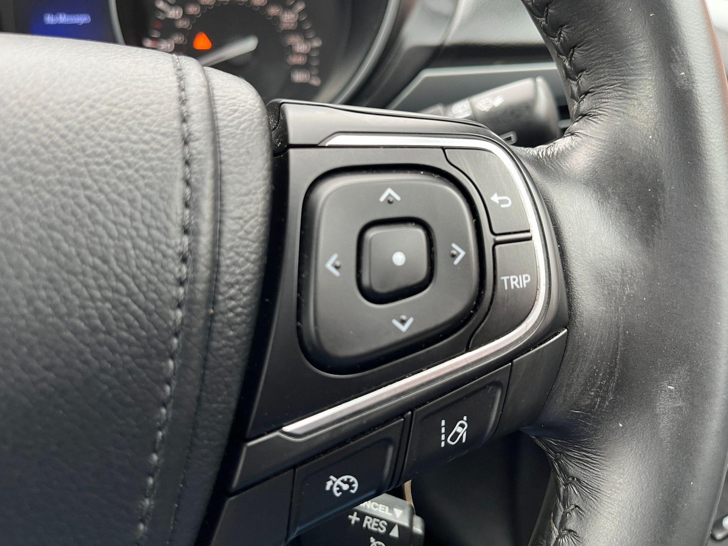 Used Toyota Avensis 2016 for sale - 75915871: Photo 19