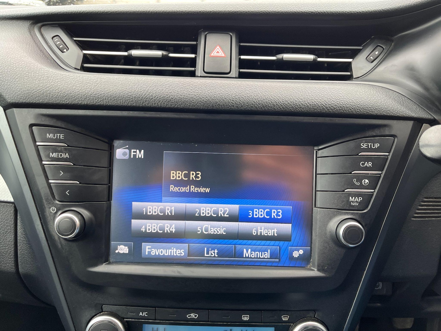 Used Toyota Avensis 2016 for sale - 75915871: Photo 23