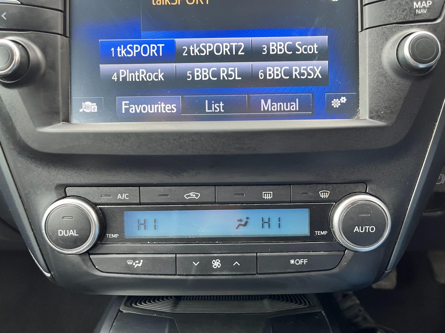 Used Toyota Avensis 2016 for sale - 75915871: Photo 27