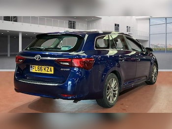 Used Toyota Avensis 2016 for sale - 75915871: Photo