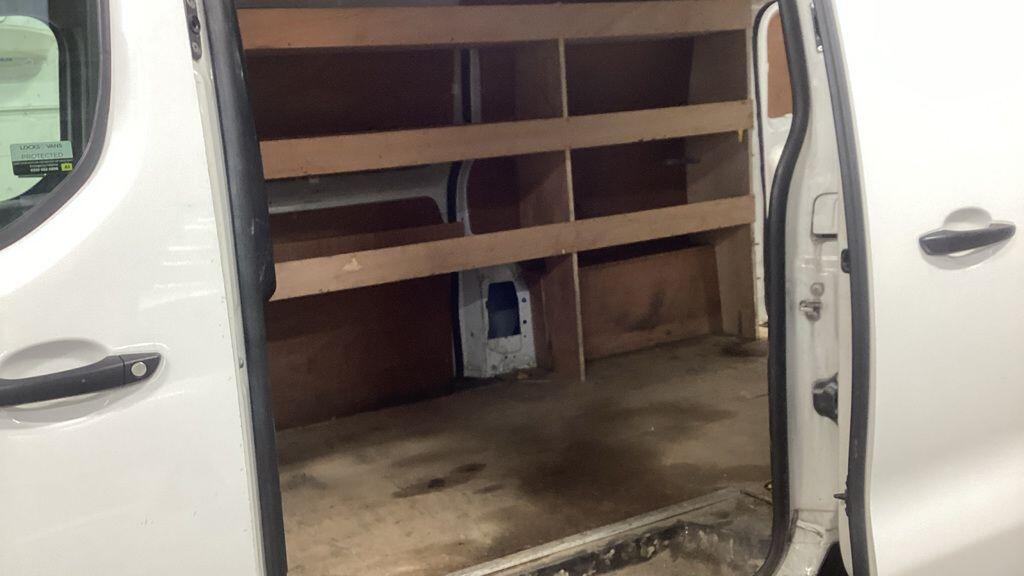 Used Vauxhall Vivaro 2022 for sale - 76728527: Photo 10