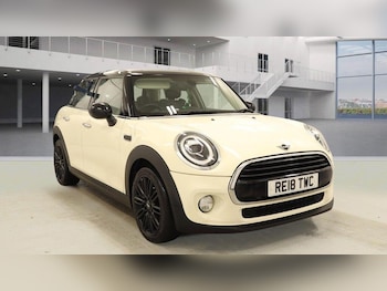 Used MINI Hatch 2018 for sale - 77496838: Photo