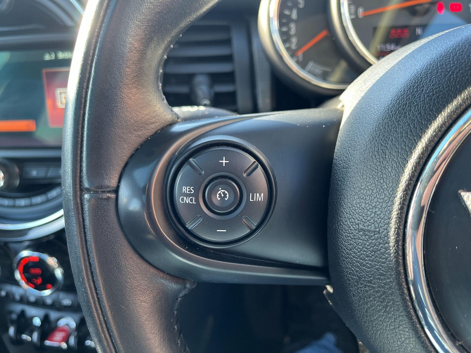 Used MINI Hatch 2018 for sale - 77496838: Photo 21