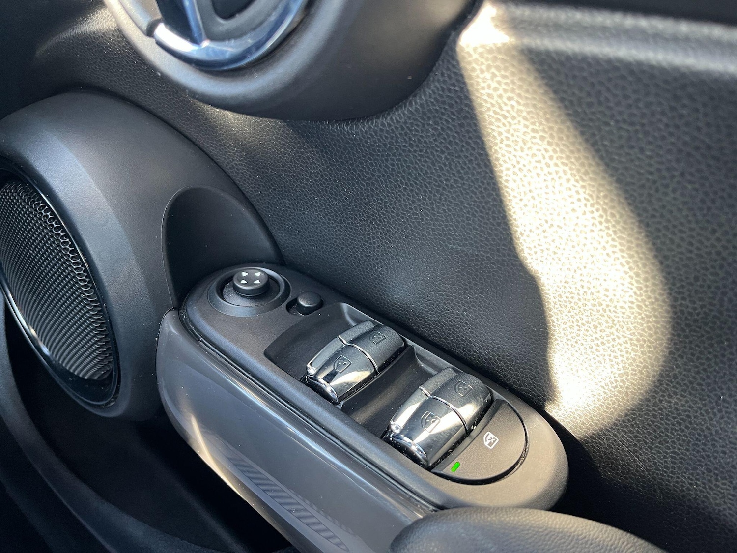 Used MINI Hatch 2018 for sale - 77496838: Photo 23