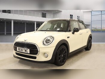 Used MINI Hatch 2018 for sale - 77496838: Photo