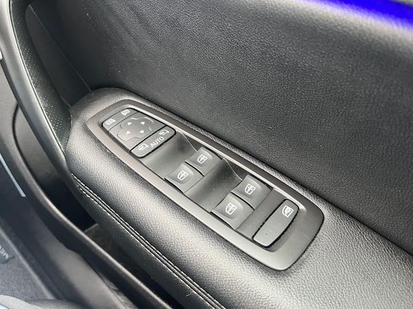 Used Renault Megane 2017 for sale - 75622907: Photo 22